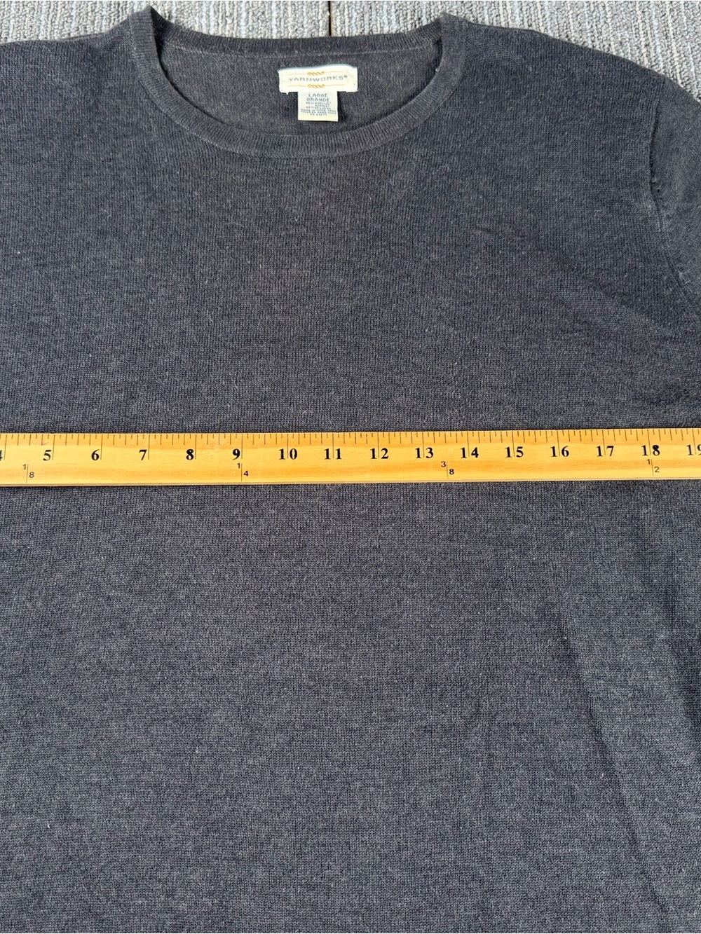 Women's Short-Sleeve Crewneck Tee - Black - Picture 5 of 6